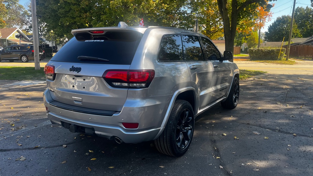 Photo 7 of this JEEP GRAND CHEROKEE