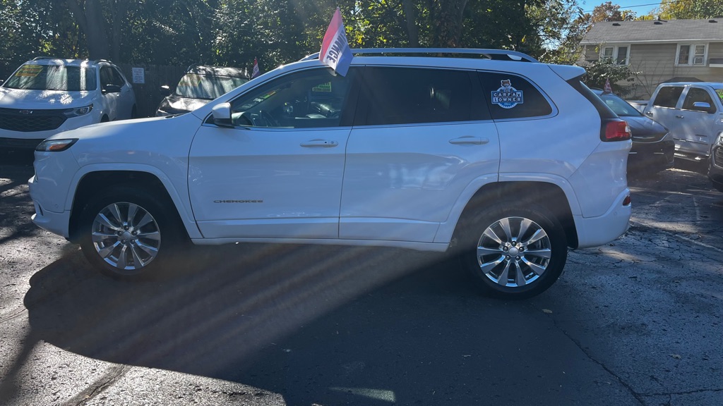 Photo 4 of this JEEP CHEROKEE