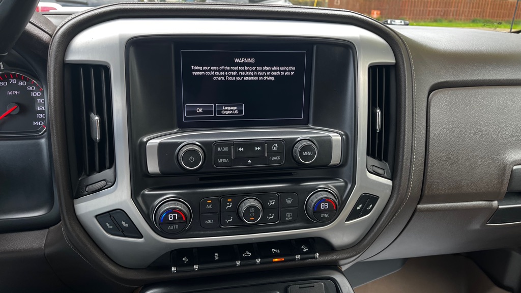 Photo 22 of this GMC SIERRA 1500