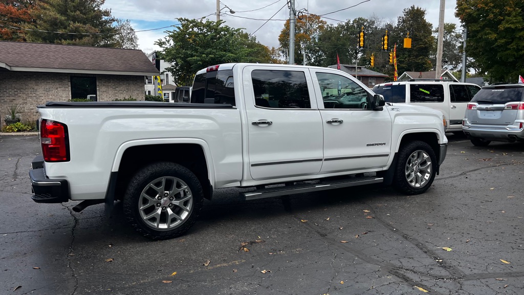 Photo 8 of this GMC SIERRA 1500