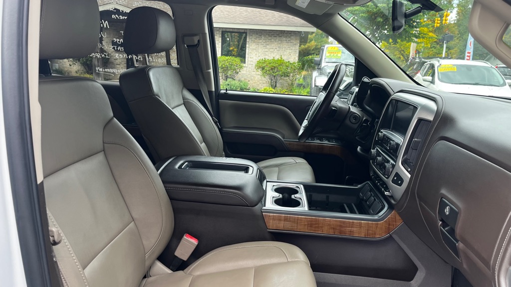Photo 35 of this GMC SIERRA 1500