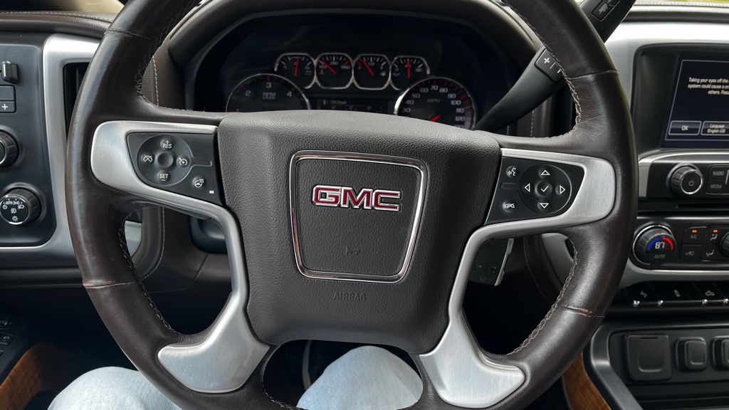 Photo 20 of this GMC SIERRA 1500