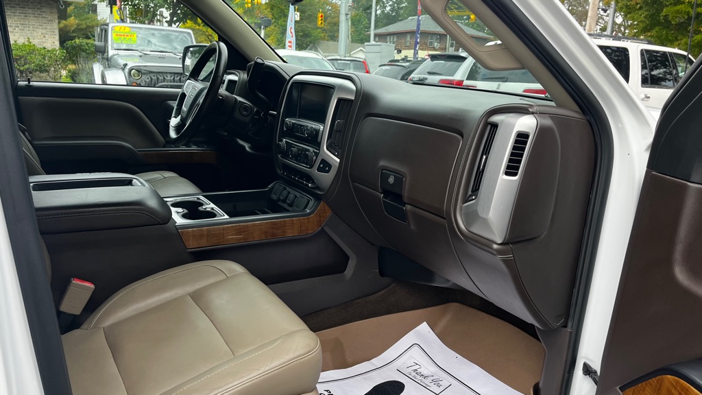 Photo 34 of this GMC SIERRA 1500