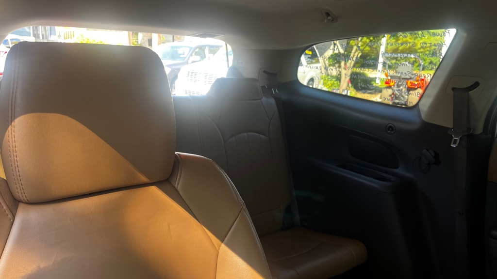 Photo 49 of this BUICK ENCLAVE