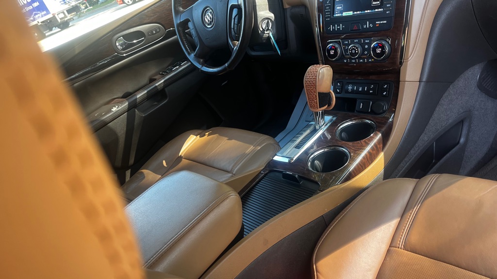 Photo 41 of this BUICK ENCLAVE