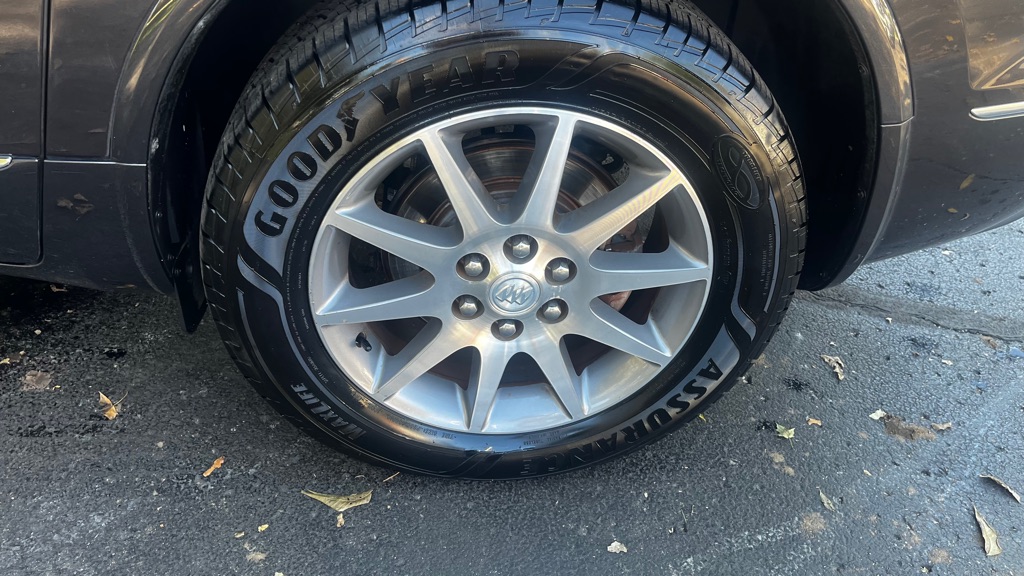 Photo 66 of this BUICK ENCLAVE