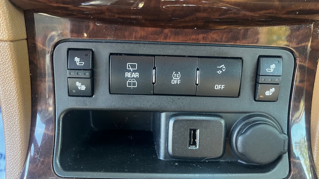 Photo 22 of this BUICK ENCLAVE