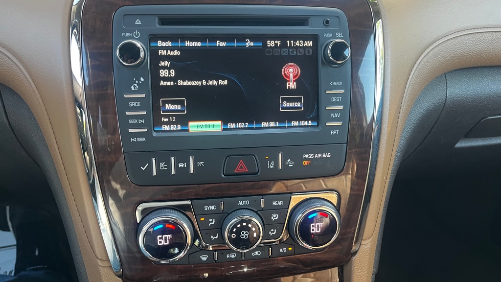 Photo 21 of this BUICK ENCLAVE