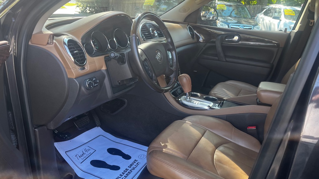 Photo 26 of this BUICK ENCLAVE