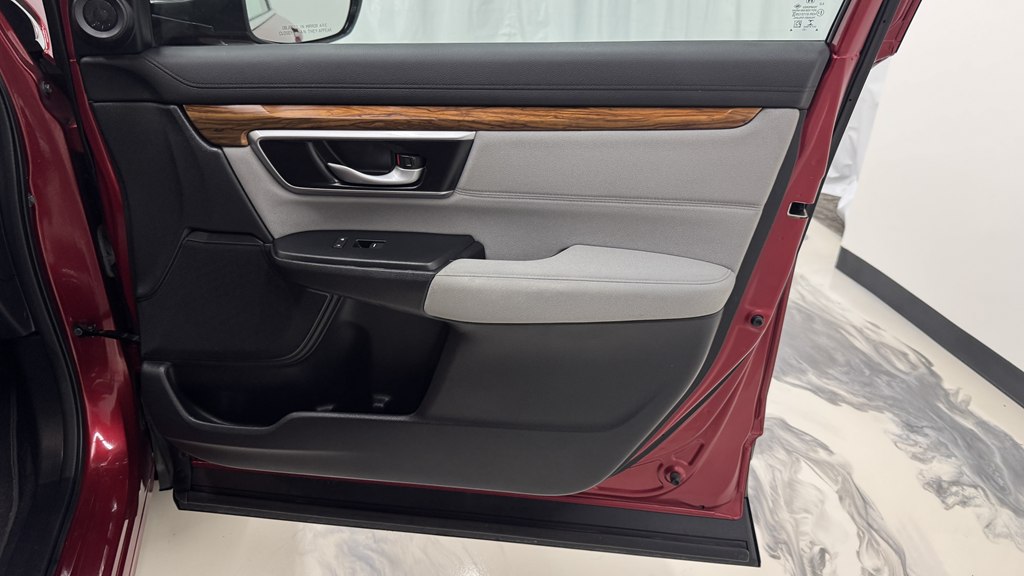 Photo 26 of this HONDA CR-V