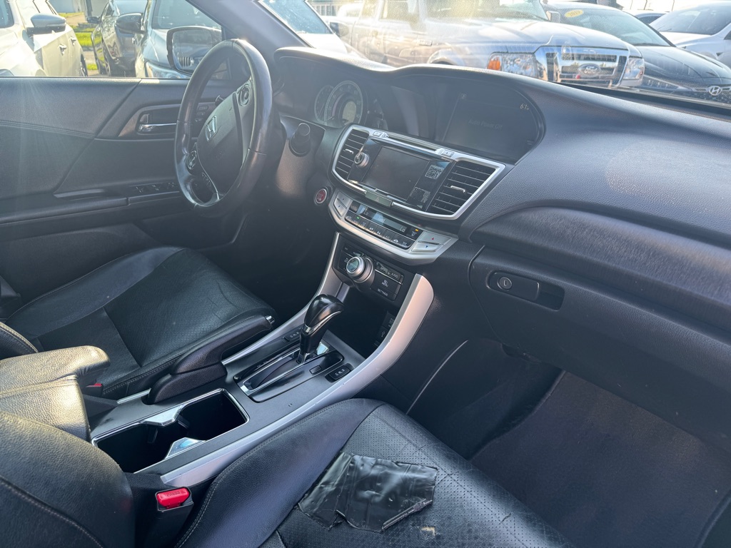 Photo 13 of this HONDA ACCORD