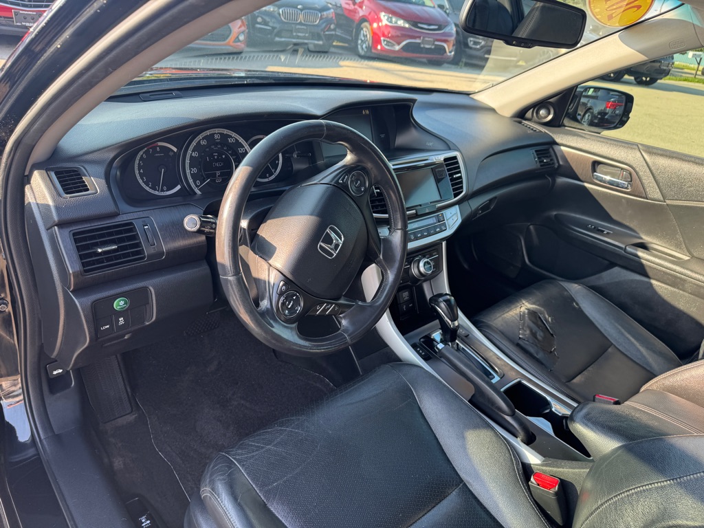Photo 23 of this HONDA ACCORD