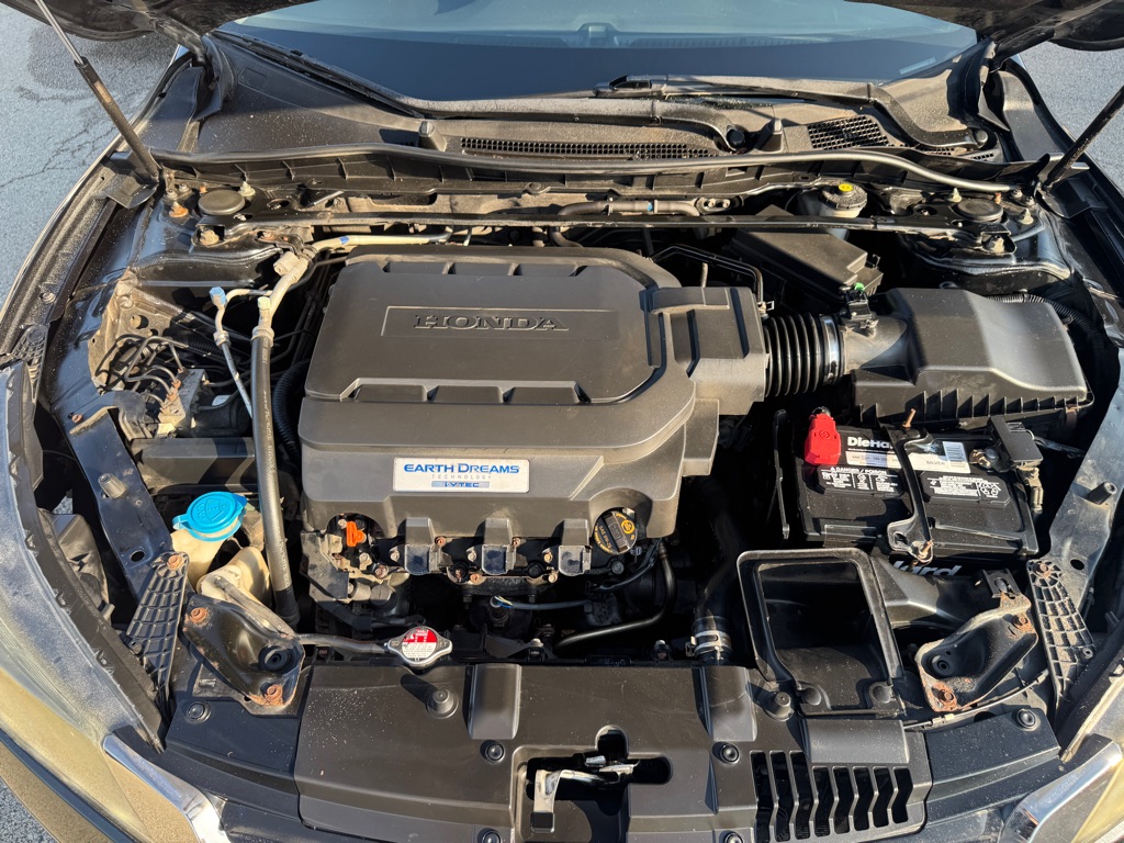 Photo 9 of this HONDA ACCORD