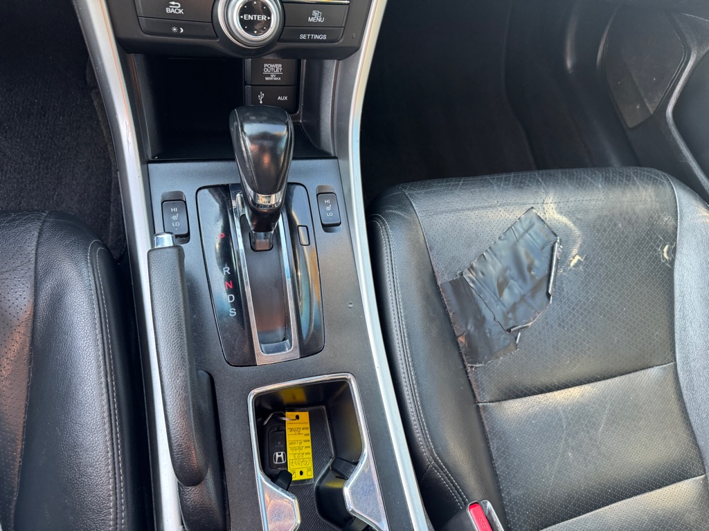 Photo 28 of this HONDA ACCORD