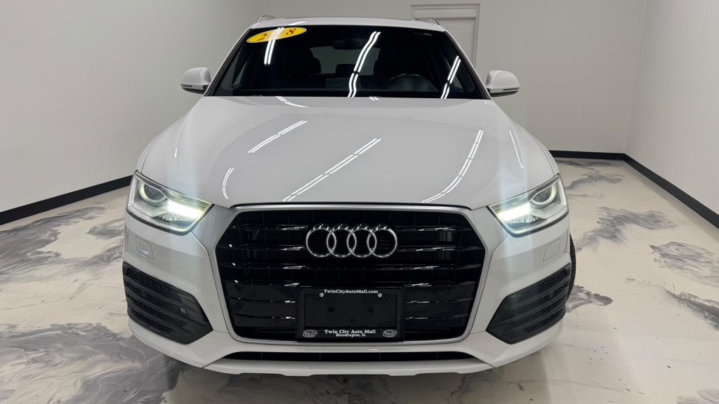 Photo 3 of this AUDI Q3
