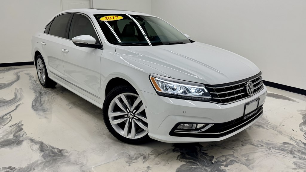 Photo 2 of this VOLKSWAGEN PASSAT