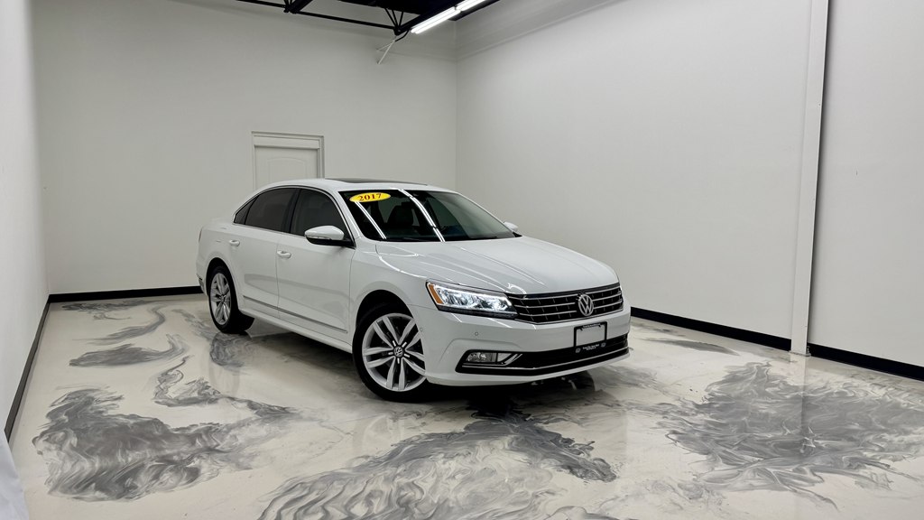 2017 VOLKSWAGEN PASSAT