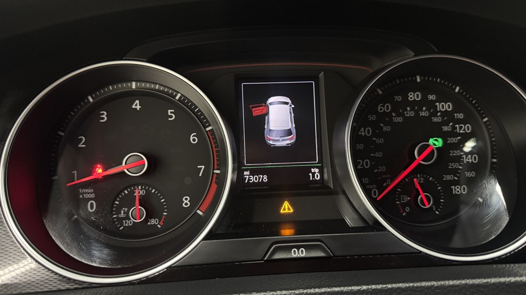 Photo 18 of this VOLKSWAGEN GTI