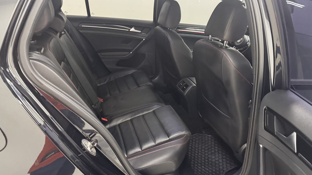 Photo 25 of this VOLKSWAGEN GTI