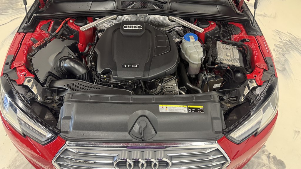 Photo 10 of this AUDI A4