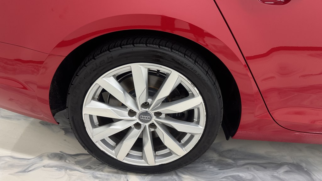 Photo 13 of this AUDI A4