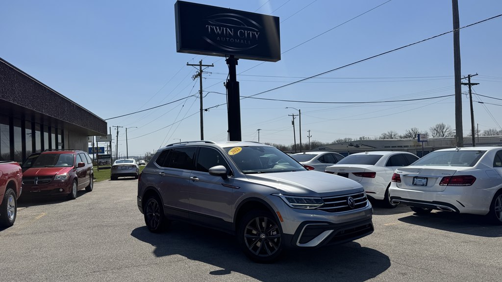 2022 Volkswagen Tiguan 2.0T SE 4Motion's photo