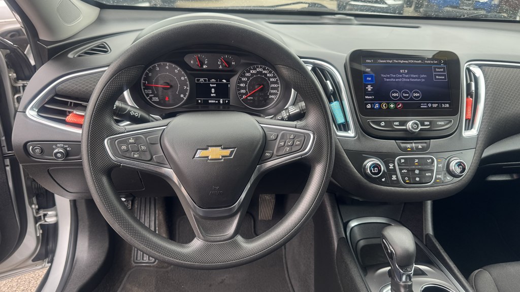Photo 17 of this CHEVROLET MALIBU