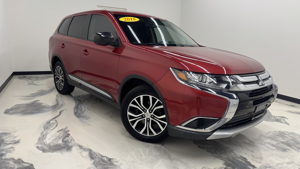 Photo 2 of this MITSUBISHI OUTLANDER
