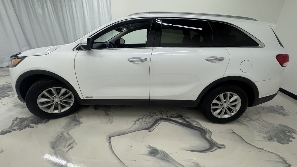 Photo 5 of this KIA SORENTO