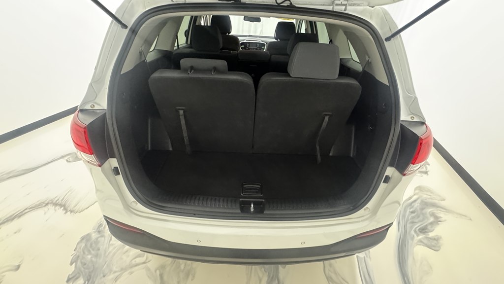 Photo 10 of this KIA SORENTO