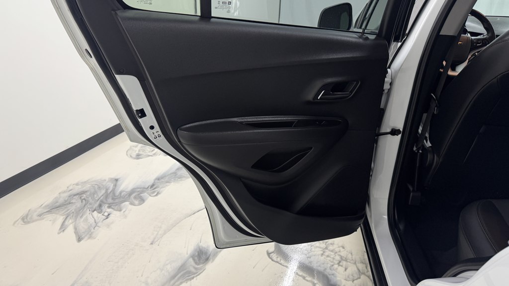 Photo 20 of this CHEVROLET TRAX