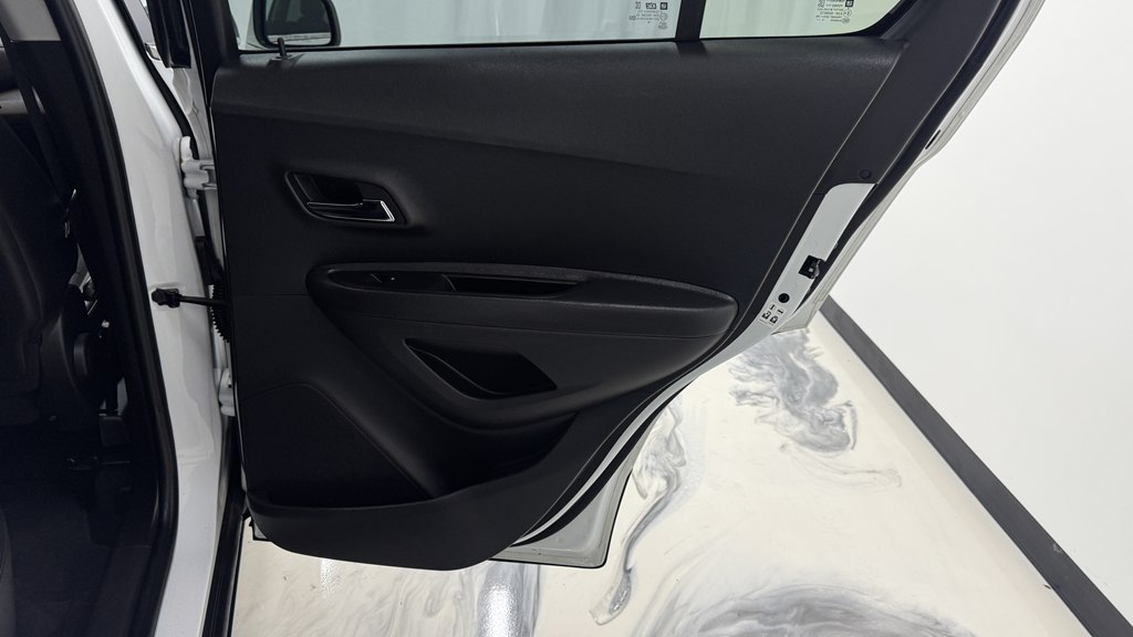 Photo 22 of this CHEVROLET TRAX