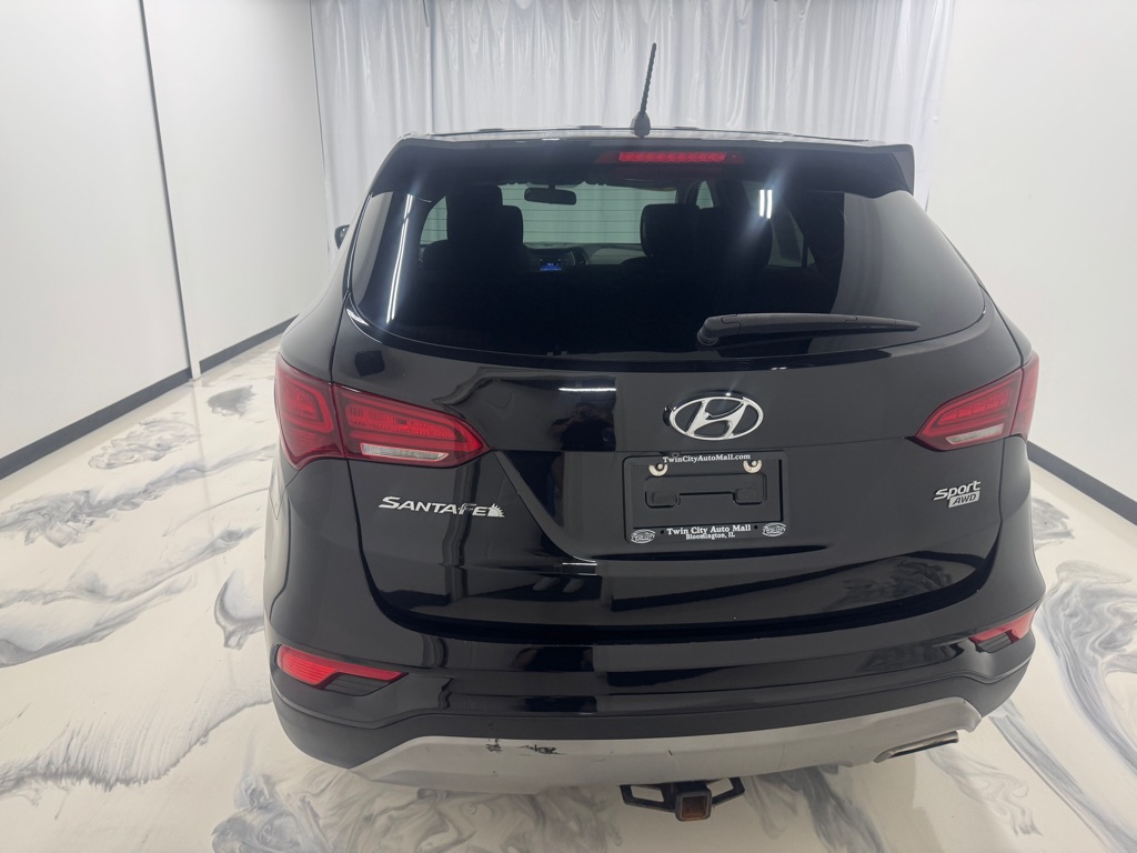 Photo 5 of this HYUNDAI SANTA FE