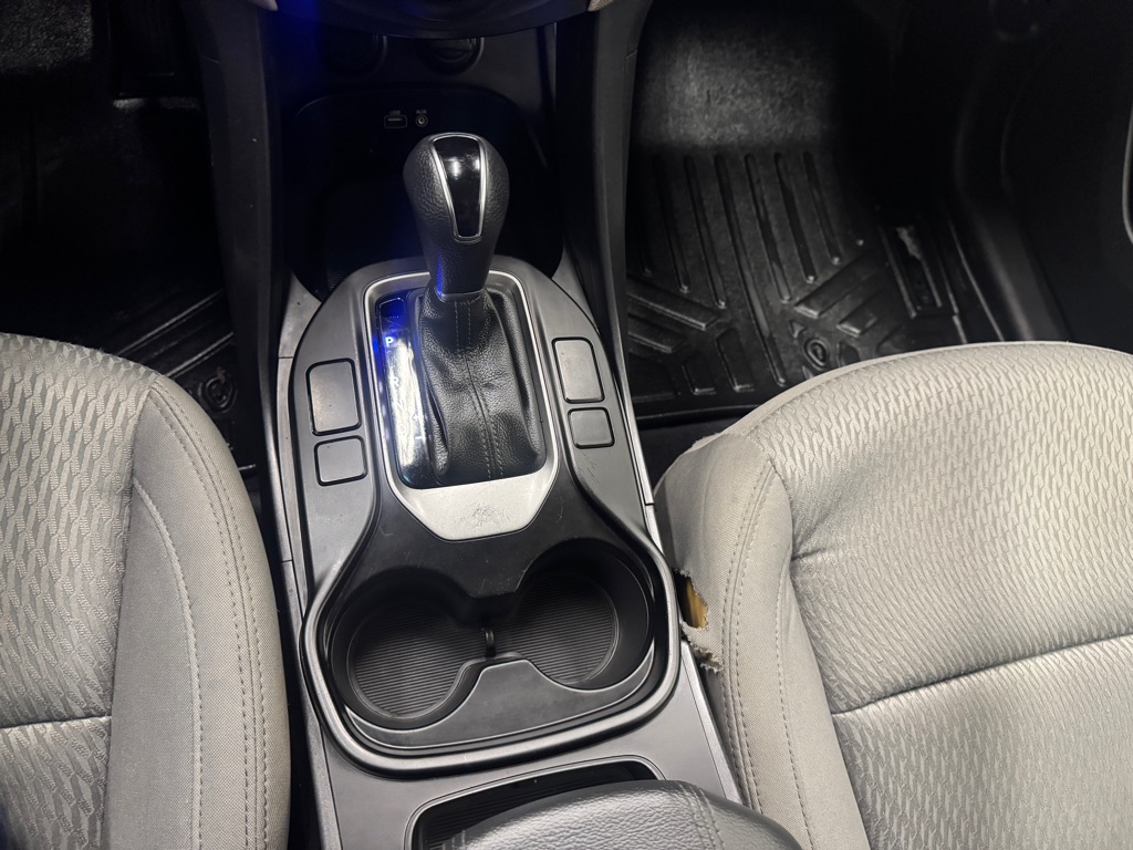 Photo 26 of this HYUNDAI SANTA FE