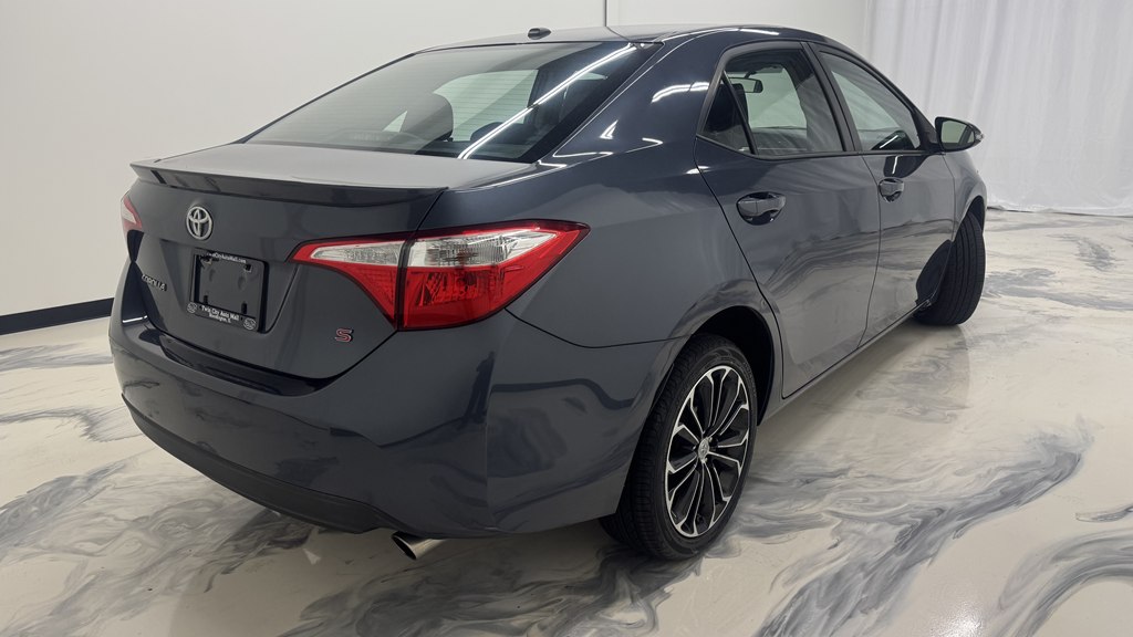 Photo 8 of this TOYOTA COROLLA