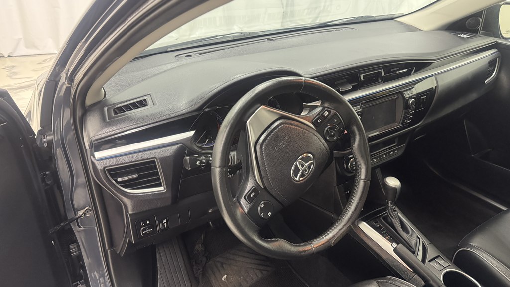 Photo 14 of this TOYOTA COROLLA