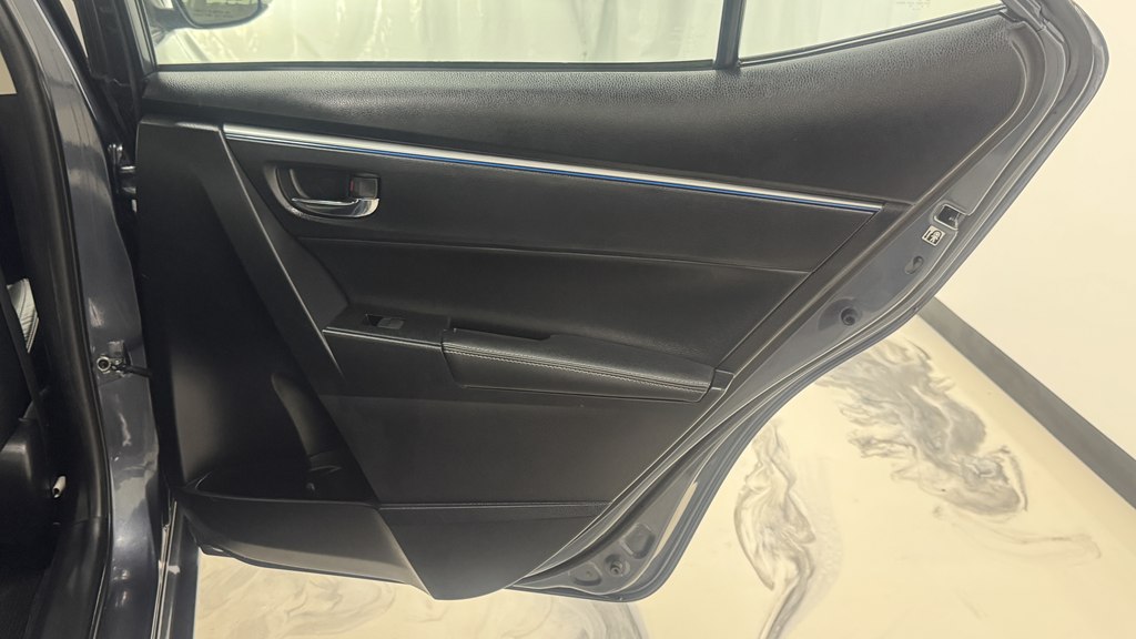 Photo 24 of this TOYOTA COROLLA