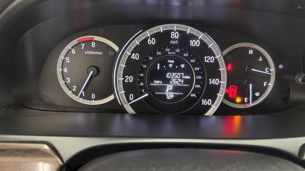 Photo 17 of this HONDA ACCORD