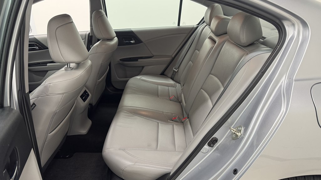 Photo 22 of this HONDA ACCORD