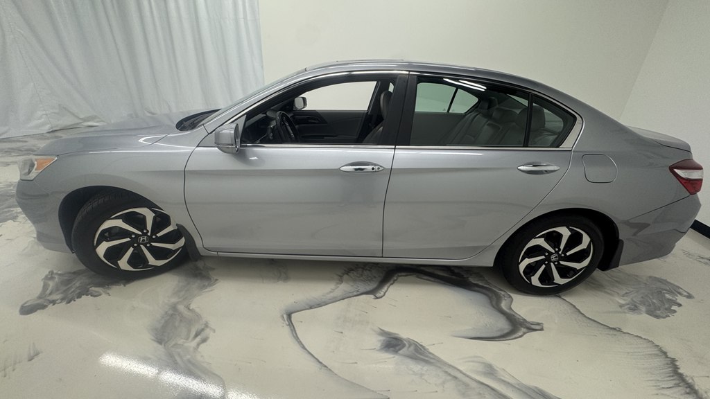 Photo 5 of this HONDA ACCORD