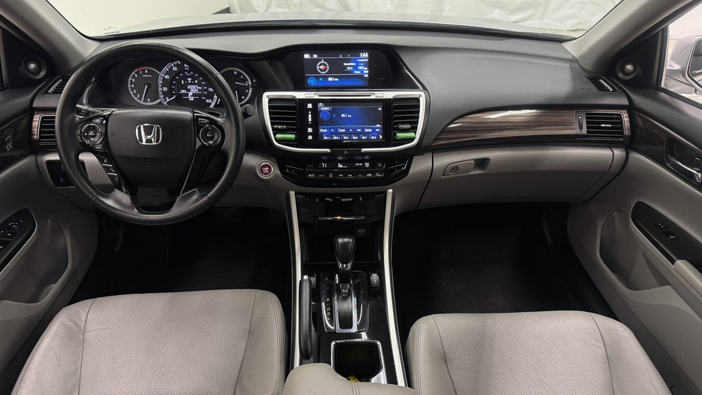 Photo 23 of this HONDA ACCORD
