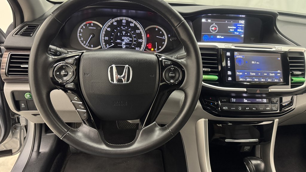 Photo 16 of this HONDA ACCORD