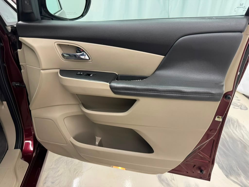 Photo 14 of this HONDA ODYSSEY