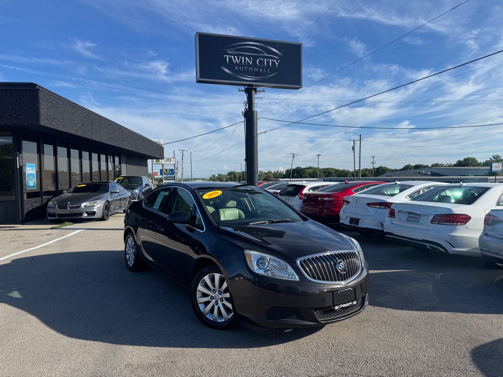 2016 Buick Verano 1SD's photo