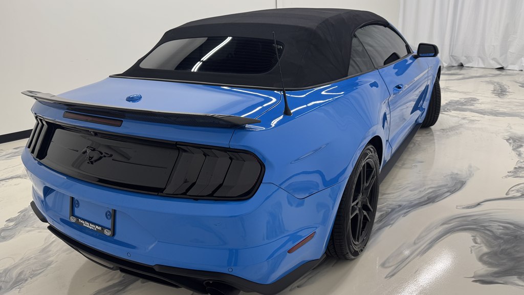 Photo 9 of this FORD MUSTANG