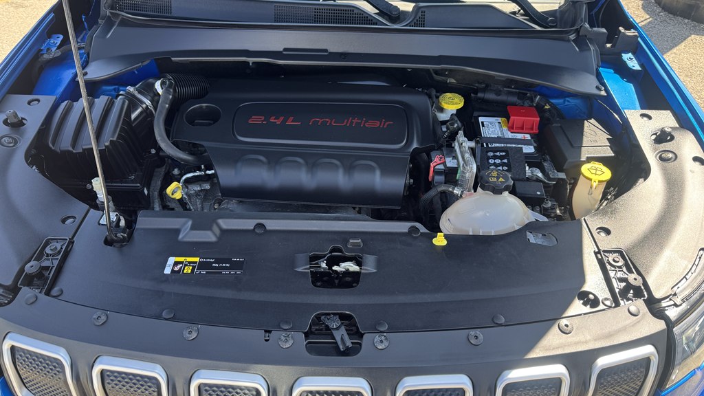 Photo 10 of this JEEP COMPASS