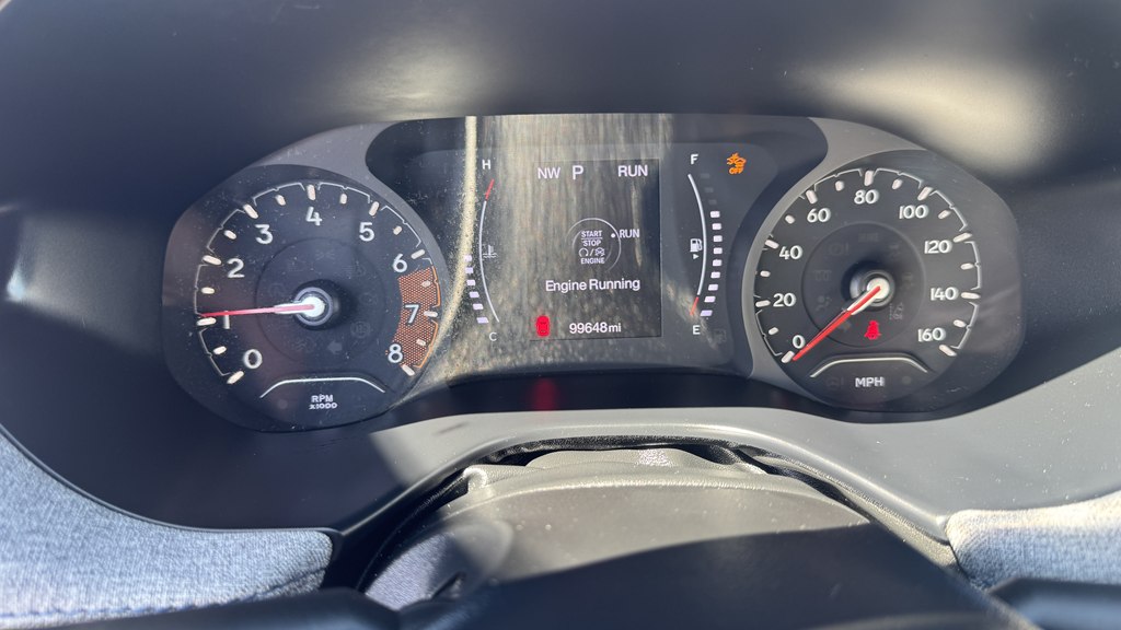 Photo 18 of this JEEP COMPASS