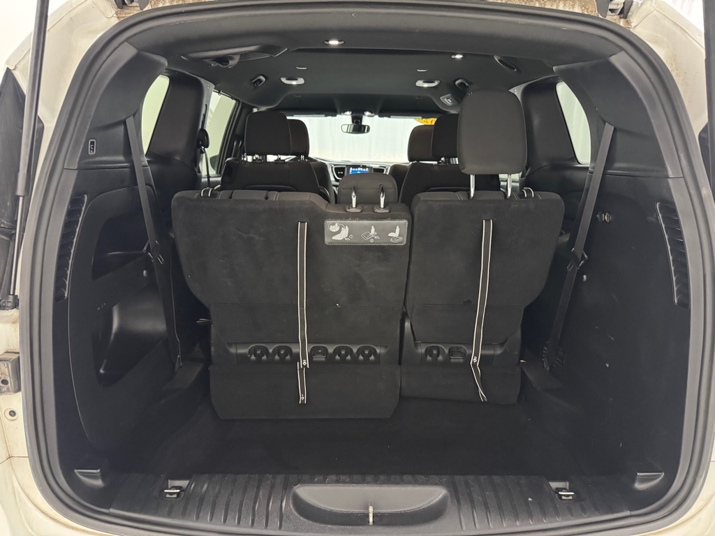Photo 18 of this CHRYSLER PACIFICA