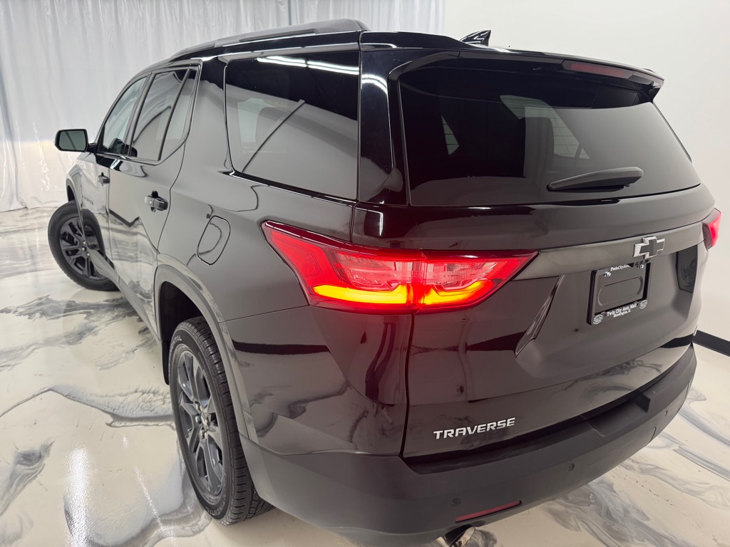 Photo 6 of this CHEVROLET TRAVERSE