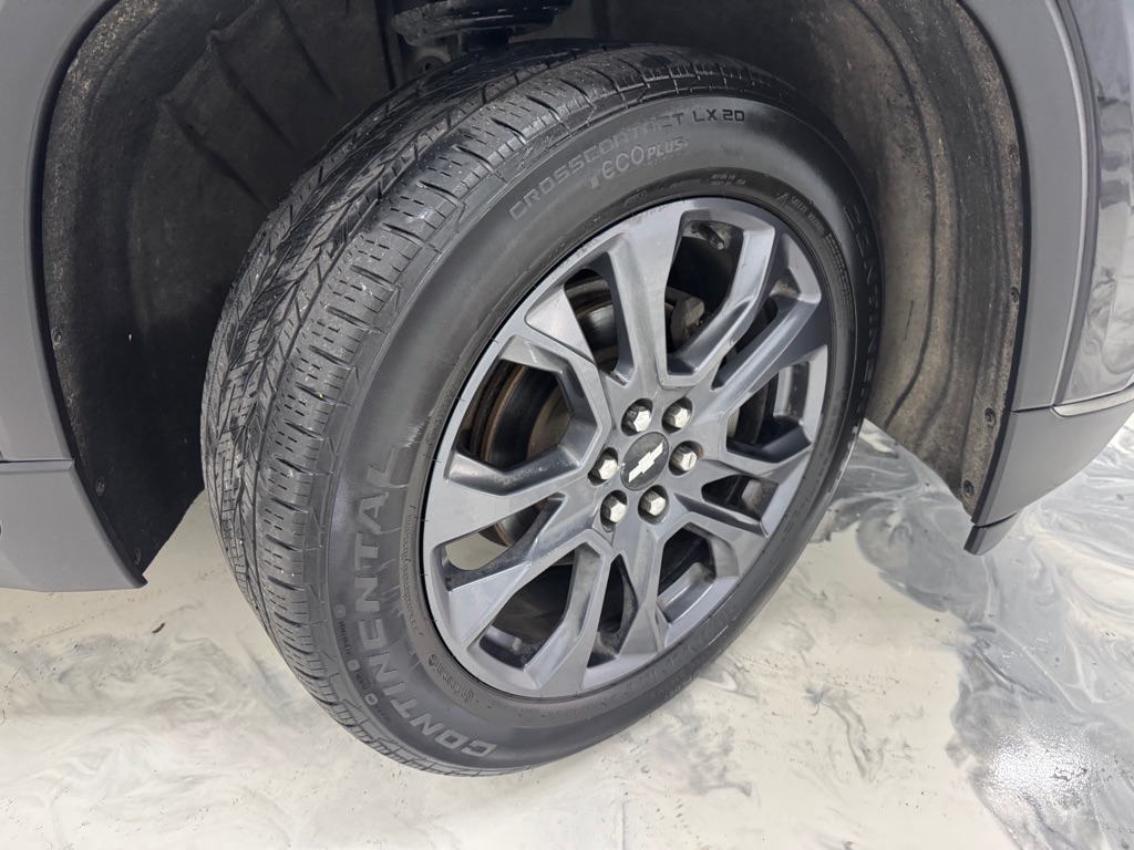 Photo 10 of this CHEVROLET TRAVERSE